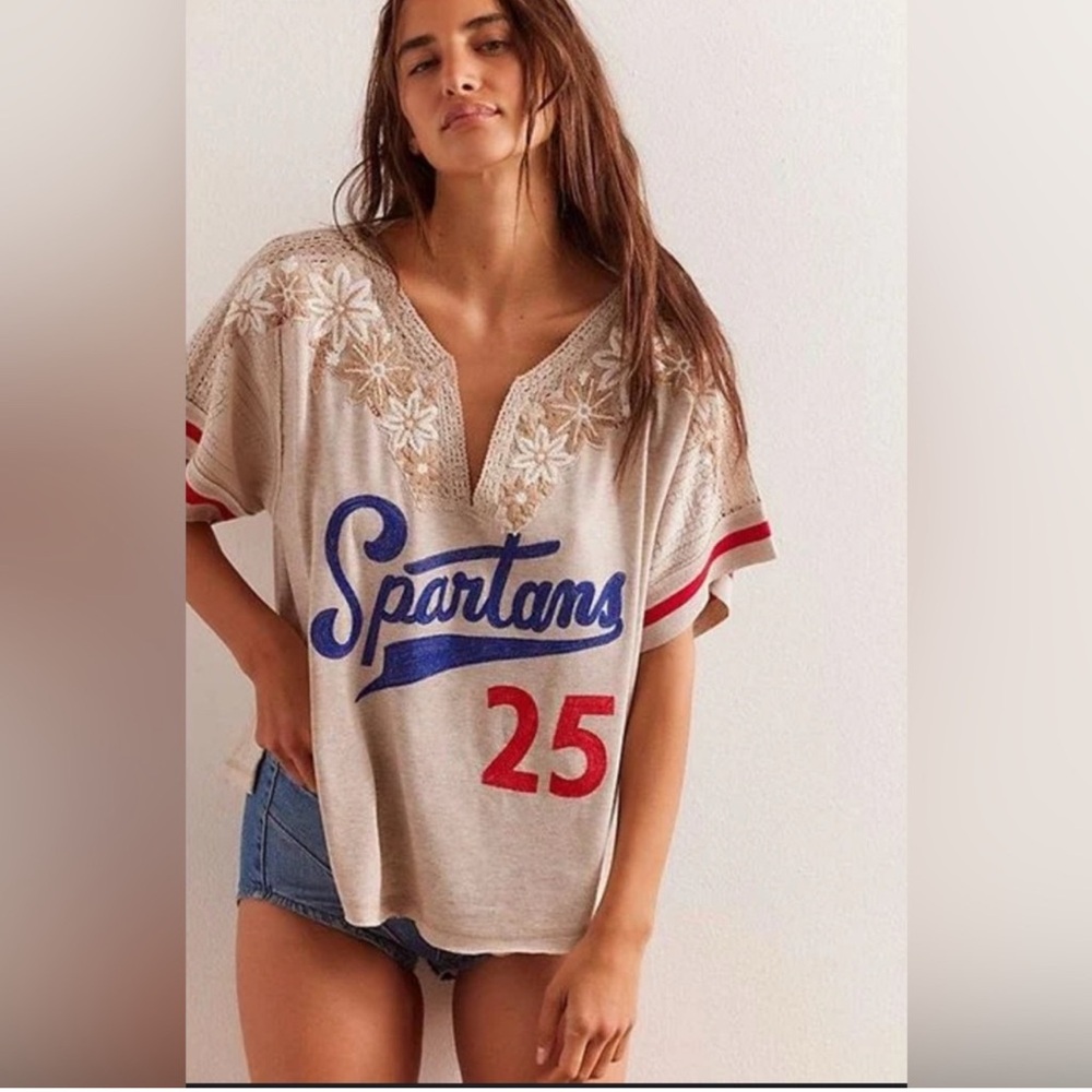 Free People-We The Free All About You Tee. Size Xsmall.